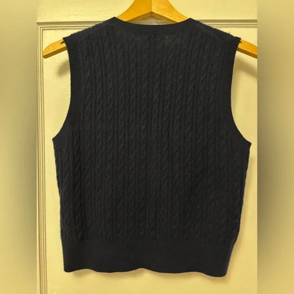 CLUB MONACO Mini Cable Cashmere Shell - size m - Picture 3 of 5